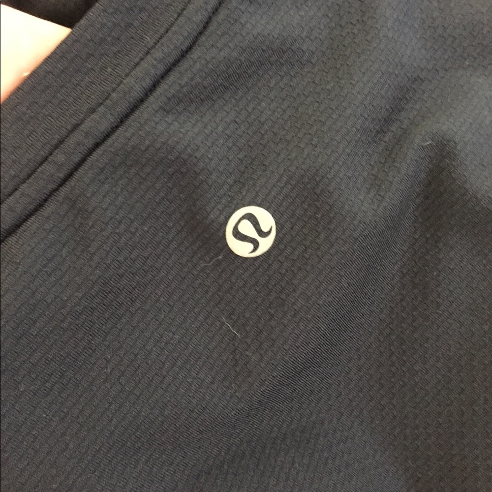 Two long sleeve lululemon shirts navy and black